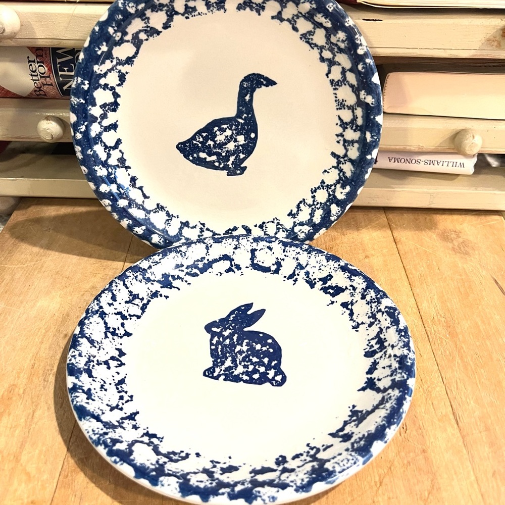 Vintage tienshane folk craft animals plates bunny duck sponge blue decor
